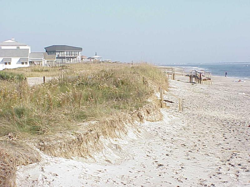 <img typeof="foaf:Image" src="http://statelibrarync.org/learnnc/sites/default/files/images/hurricane_oak_isld2.jpg" width="1024" height="768" alt="Floyd damage on Oak Island" title="Floyd damage on Oak Island" />